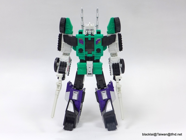 Generations Titans Return Sixshot   In Hand Photos Of Wave 3 Leader Class Figure  (23 of 89)